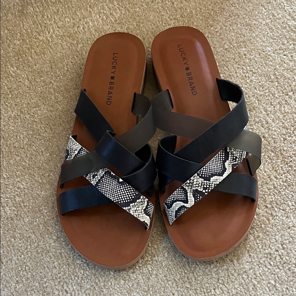 Lucky Brand Black/Smoke Sandals